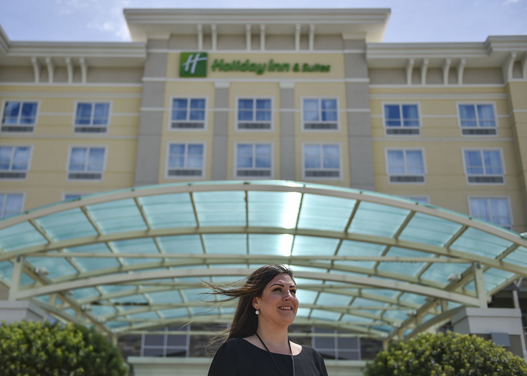 071019-mda-nws-holidayinn-2.jpg